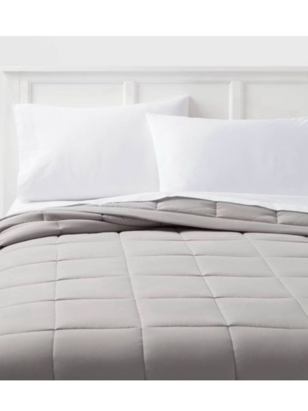 🆕- Room Essentials Quilted Down Alternative Blanket - Gray. Size: Twin/Twin XL